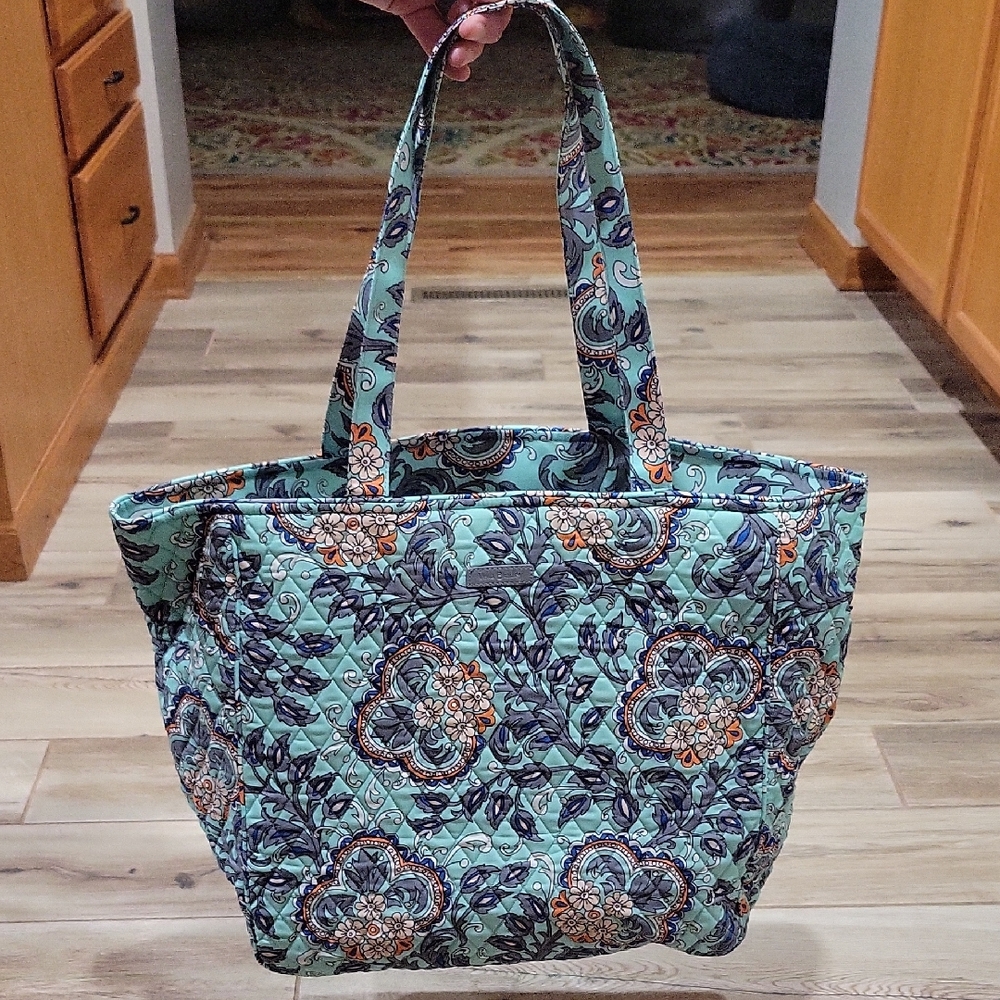 Vera Bradley Grand Tote 2.0 Fan Flowers
